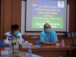 APD Langka, PKS Jatim Salurkan Bantuan untuk Tenaga Medis
