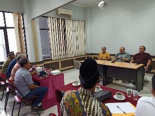 13 Tahun Terlunta – Lunta juga Menderita, Pedagang Pasar Turi Mengadu dan Berharap ke DPD RI