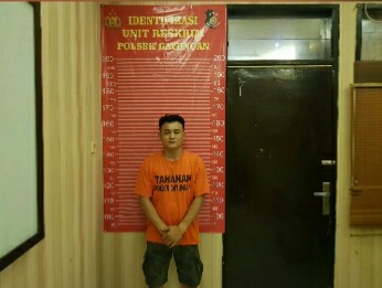 BUDAK SHABU ASAL BANYU URIP WETAN DIJEBLOSKAN TAHANAN POLSEK  GAYUNGAN