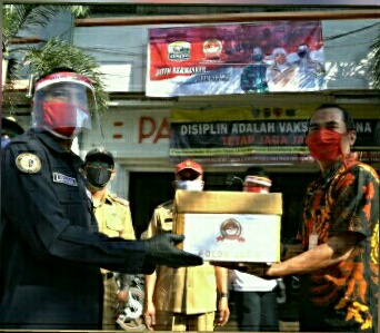 HUT BHAYANGKARA KE-74, PJU POLDA JATIM SAMBANG KE PASAR BAWANG PABEAN CANTIKAN