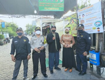 POLSEK TENGGILIS SAMBANG KAMPUNG TANGGUH SEMERU WANI JOGO SUROBOYO 2020 BERSAMA 3 PILAR