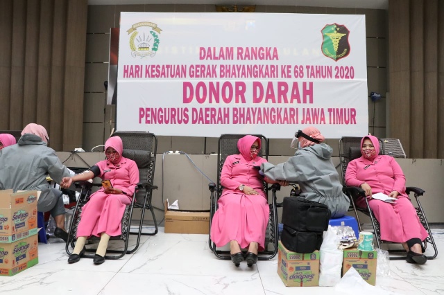 Peringati Hari Bhayangkara Polda Jatim Gelar Donor Darah