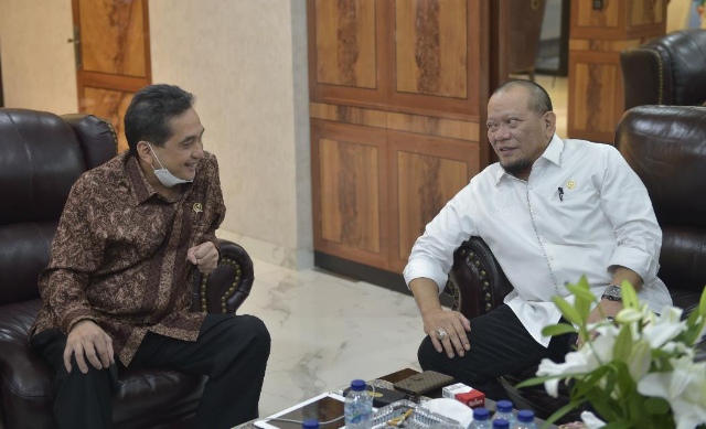 Ketua DPD RI LaNyalla Bertemu Mendag, Minta Evaluasi Barang Impor Yang Distorsi Produksi Dalam Negeri