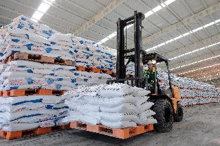 Sistro Petrokimia Gresik Menjamin Kelancaran Distribusi Pupuk Subsidi