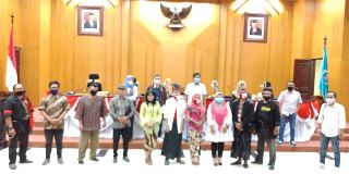 Tak Berdaya, Pekerja Seni Minta Solusi dari Pemkot Secara Cepat