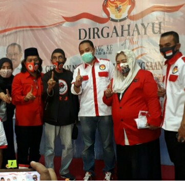 HUT GNKI KE-1DIMERIAHKAN OLEH KEHADIRAN CALON WALIKOTA DAN WAKIL WALIKOTA SURABAYA ERI CAHYADI – ARMUJI