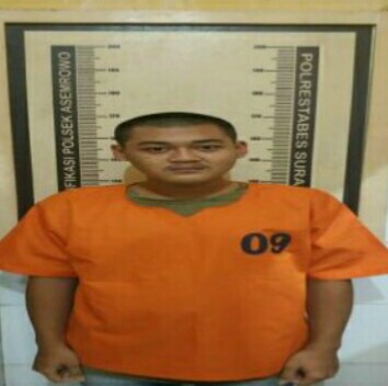 DUA PENCURI LPG TEREKAM CCTV SAAT BERAKSI