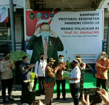 MENKO POLHUKAM Prof., Dr. MAHFUD MD DALAM PENEGASAN PROTOKOL KESEHATAN, KUNJUNGI TERMINAL BUNGURASIH