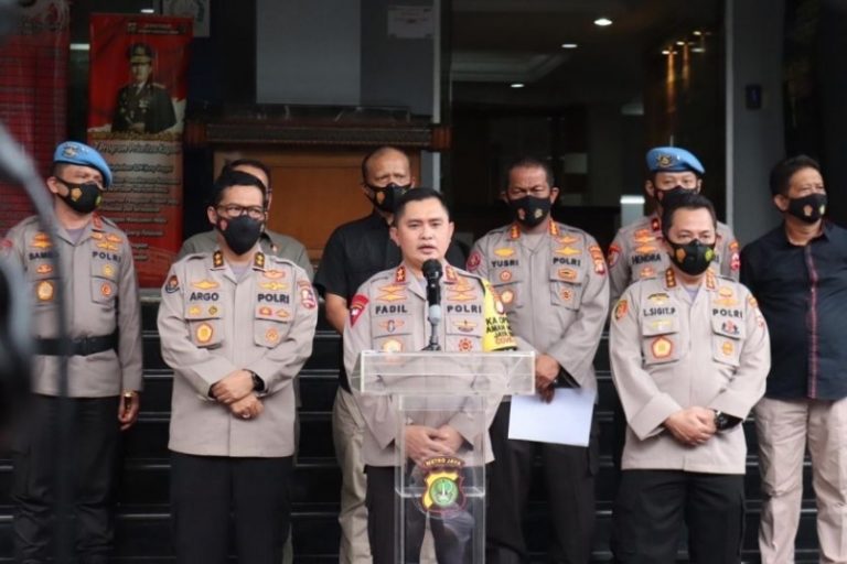 Kapolda Metro Jaya Pastikan Tangkap Rizieq Shihab