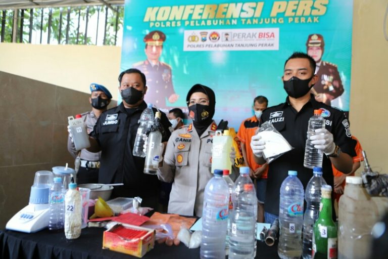 Satnarkoba Polres Pelabuhan Tanjung Perak Grebek Rumah Produksi Sabu