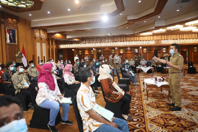 Wagub Emil: Sertifikat Manfaatkan Untuk Modal Usaha  yang Produktif