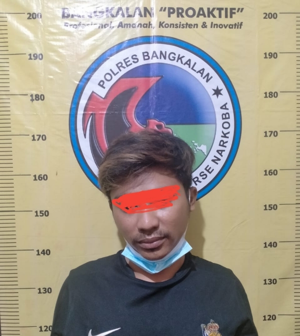 Reskrim Polsek Modung Tangkap Tesangka Saat Timbang Narkoba﻿
