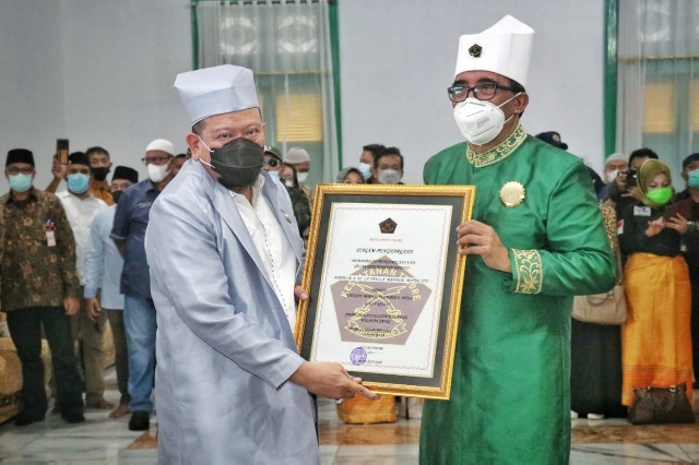 Diberi Gelar Kehormatan, Ketua DPD RI: Kejayaan Tidore Tidak Boleh Dilupakan