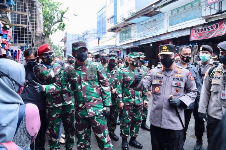 Dua Jenderal Polri dan TNI Kompak Sosialisasikan Pentingnya Prokes