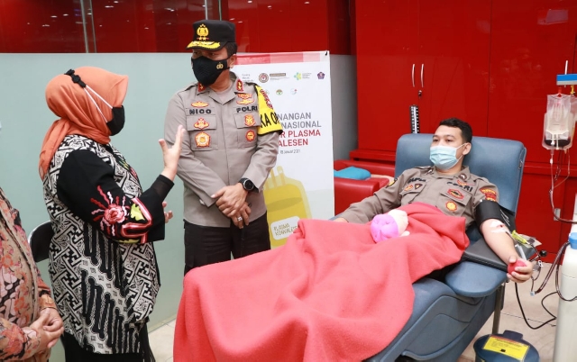 Aksi kemanusiaan, Jajaran Polda Jatim Lakukan Donor Plasma Konvalesen