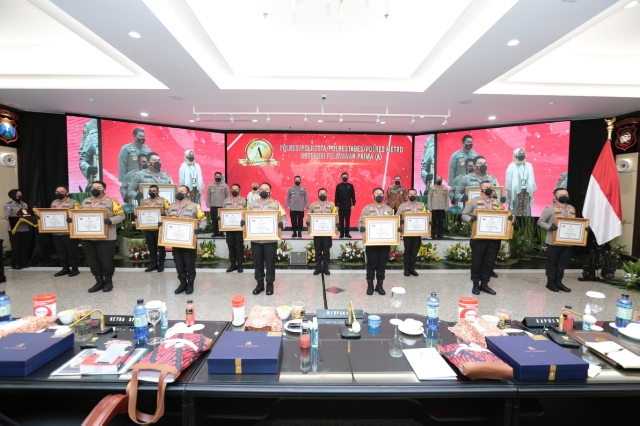 Polres di Jajaran Polda Jatim Borong Predikat Pelayanan Prima