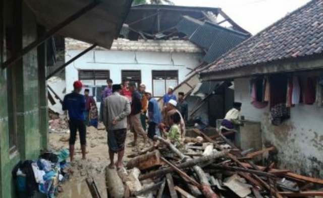 Lima Santri di Pamekasan Meninggal Dunia Akibat Longsor