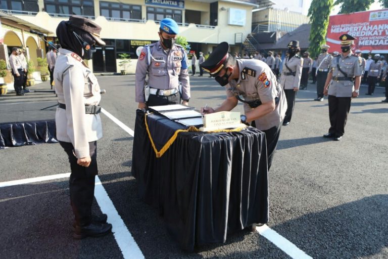 Sertijab Kapolsek Kenjeran dan Kasatlantas Polres Pelabuhan Tanjung Perak