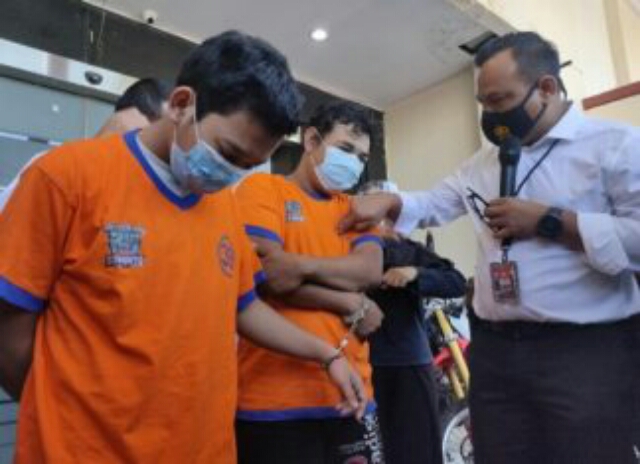 Dua Kurir Sabu dicokok Polisi saat bawa Sabu seberat 1 kilogram
