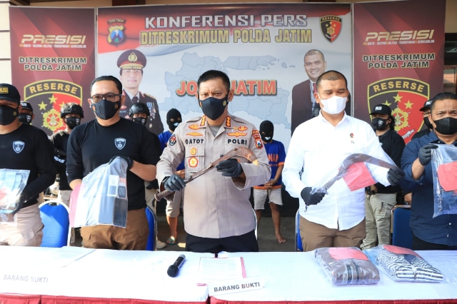 Polda Jatim Bekuk Sindikat Curat Bermodus Pecah Kaca Mobil