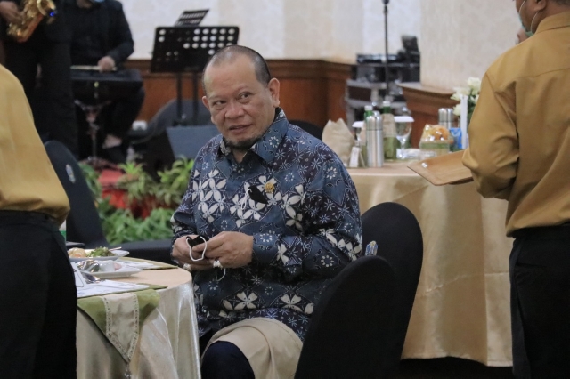 Bisa Gairahkan UMKM, Ketua DPD RI Minta Realisasi KUR Dipercepat