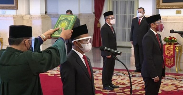 Presiden Lantik Dua Menteri Baru dan Kepala BRIN