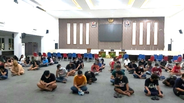 Operasi Yustisi di RHU Jaring 97 Pengunjung dan Pegawai Karaoke