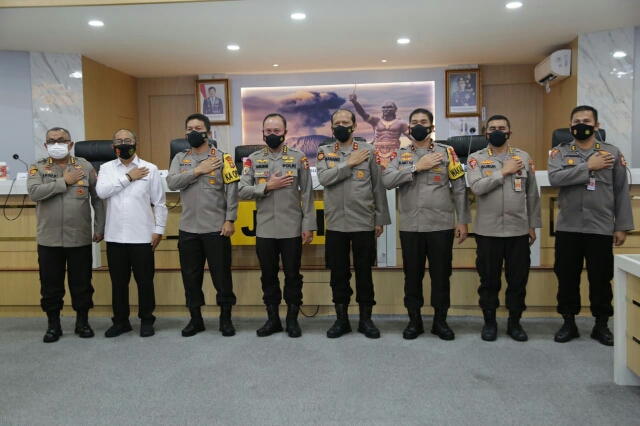 Irwasum Mabes Polri memberikan Pengarahan kepada PJU Polda Jatim dan Polres/ta
