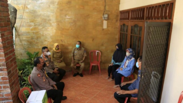 Kapolrestabes Surabaya Kunjungi Rumah Korban Kapal Selam KRI Nanggala 402
