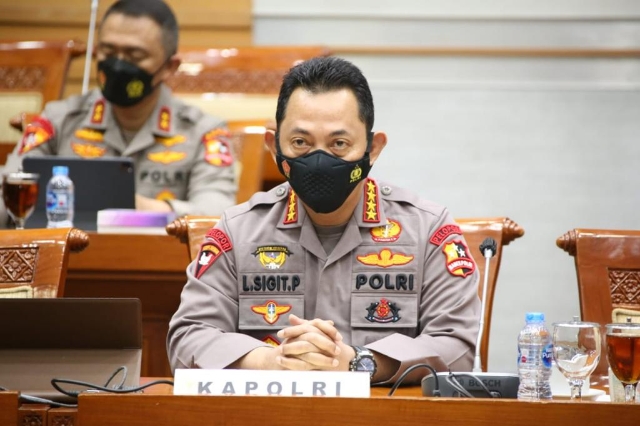 Didepan Komisi III, Kapolri Paparkan Kemudahan Aplikasi Layanan Publik