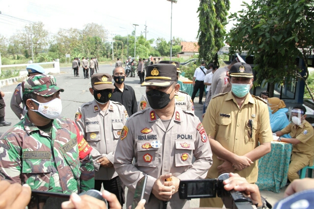 Kapolres Sampang Sinergitas Bersama 4 Pilar Dalam Kegiatan Pencegahan Penyebaran Covid-19