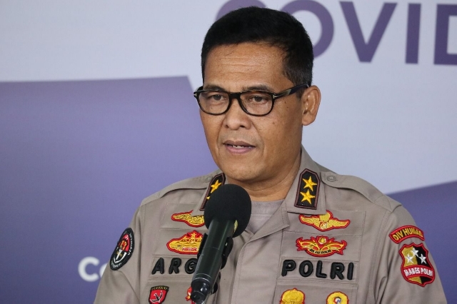 Bérkas P21, Polri Serahkan Bupati Nganjuk dan 6 TSK ke Kejari Nganjuk