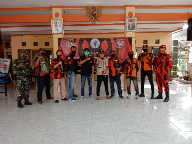 Cegah Covid-19, YR. Kobra Gandeng Pemuda Pancasila PAC Kota dan Sedati Juanda,  Menyemprotkan Disinfektan ke Jalanan dan Ruang Terbuka