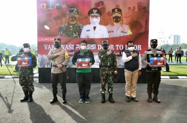 Door To Door Vaksinasi Presisi Dilepas Forkopimda di Polda Jatim, Dengan Puluhan Ambulance