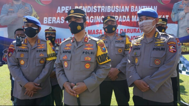 Kapolresta Mojokerto Salurkan 4800 Paket Sembako dan Daging Qurban