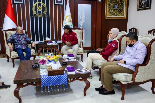 Bertemu Kapten Indonesia, Ketua DPD RI Dukung Eks Pekerja Migran Jadi Pengusaha Baru 