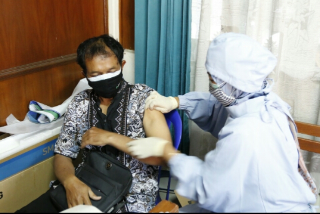 Polresta Malang Kota Berikan Layanan Vaksinasi Dosis Kedua untuk Supeltas dan Masyarakat Umum