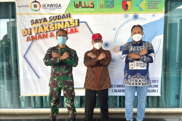 UWG Malang dan Kodam Brawijaya Salurkan 2000 Vaksin Covid-19