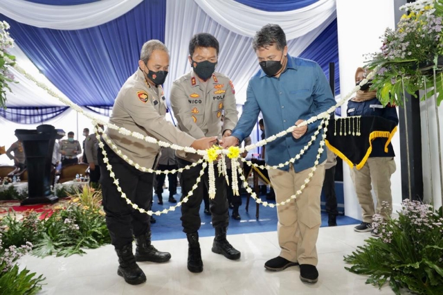 Untuk Menunjang Tugas Kepolisian di Wilayah Jatim, Kapolda Jatim Resmikan Gedung Siber Ditreskrimsus