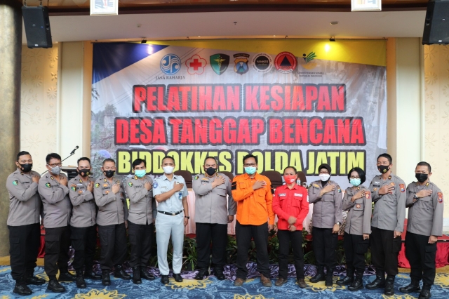 Selenggarakan Pelatihan Desa Tanggap Bencana Bersama Kabid Dokkes Polda Jatim