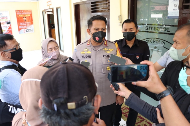 Polres Blitar Kota Bersama Satpol PP Tertibkan Tambang llegal, Polri Peduli Lingkungan