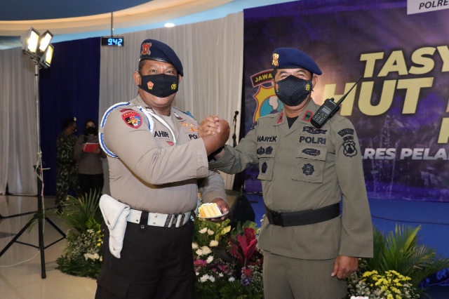 Polres Pelabuhan Tanjung Perak Mengadakan Tasyakuran Dalam HUT Brimob ke-76