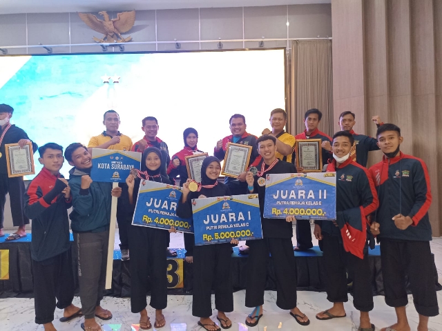 Dalam Turnamen Pencak Silat Piala Kapolda Jatim, Pesilat Muda Surabaya Menyabet 3 Medali