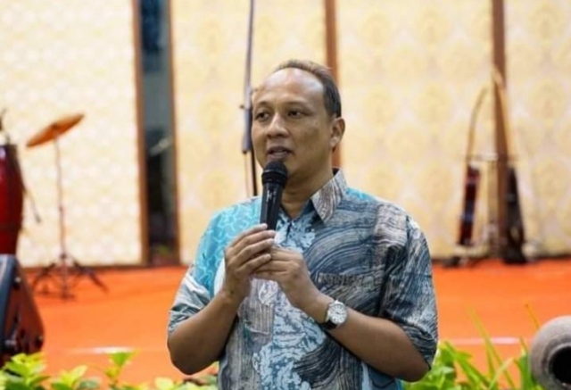 Dinas Lingkungan Hidup Kota Surabaya Menyediakan Call Center Pengaduan Untuk Warga
