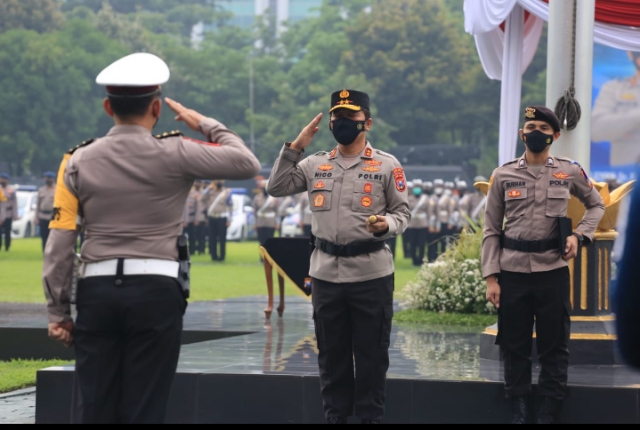 Apel Gelar Pasukan Ops Zebra Semeru 2021, Kapolda Jatim: Jaga Sinergitas, Sabar dan Komunikasi