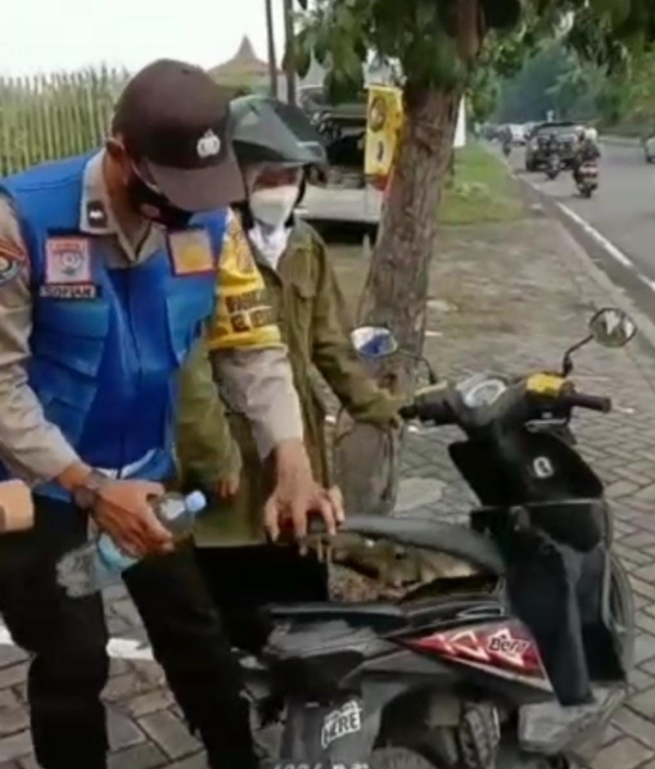 Niat Baik Aipda Sofian Dalam Melayani Masyarakat Patut Dicontoh anggota Polisi Yang Lain
