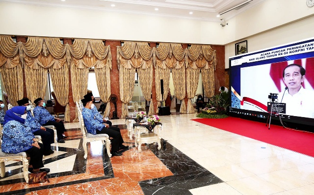 Eri Ajak ASN Pemkot Surabaya Semakin Solutif dan Dekat dengan Masyarakat