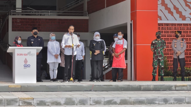 Forkopimda Jatim Dampingi Presiden RI Resmikan Pasar Besar Ngawi