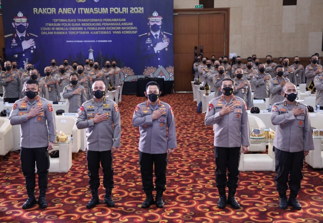 Kapolri Tekankan Itwasum Polri Harus Jadi Wasit Tegas yang Tak Ragu Keluarkan Kartu Merah