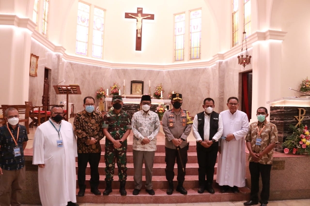 Menkopolhukam Cek Prokes dan Pengamanan Gereja di Surabaya Didampingi Forkopimda Jatim